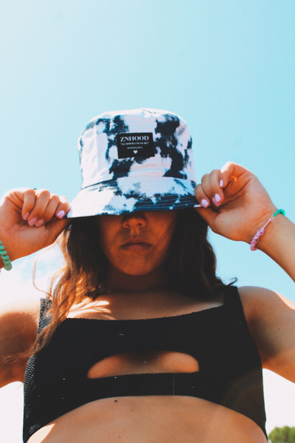 DARK UNIVERSE REVERSIBLE BUCKET HAT